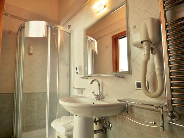 Locanda Baraca : photo 4 de la chambre chambre double avec salle de bains privative