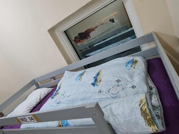 Dubai Hostel, Bedspace and Backpackers : photo 10 de la chambre lit simple dans dortoir de 4 lits