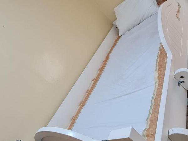 Dubai Hostel, Bedspace and Backpackers : photo 3 de la chambre lit simple dans dortoir de 4 lits