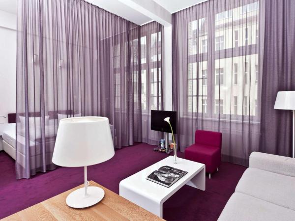 Wyndham Garden Berlin Mitte : photo 3 de la chambre suite