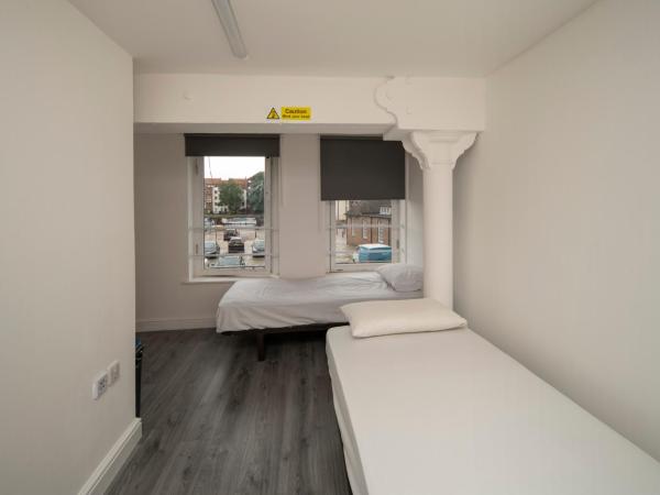 OYO Harbourside Hostel Bristol : photo 5 de la chambre bed in 2-bed mix dormitory