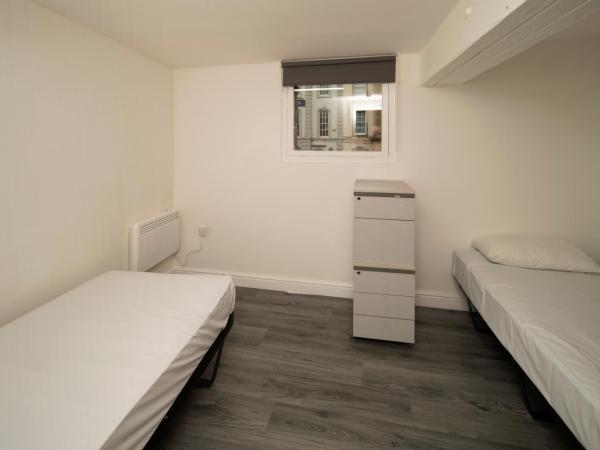 OYO Harbourside Hostel Bristol : photo 4 de la chambre bed in 2-bed mix dormitory