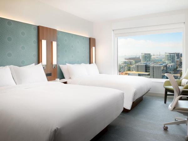 LUMA Hotel San Francisco - #1 Hottest New Hotel in the US 2023 : photo 7 de la chambre chambre premier avec 2 lits queen-size
