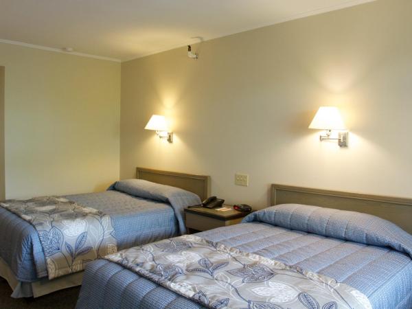 Chebucto Inn : photo 2 de la chambre chambre double avec 2 lits doubles