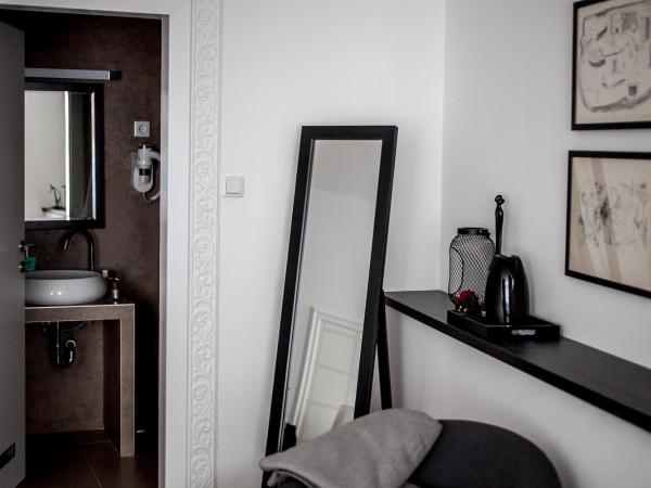 Regal Residence B&B : photo 6 de la chambre chambre double supérieure