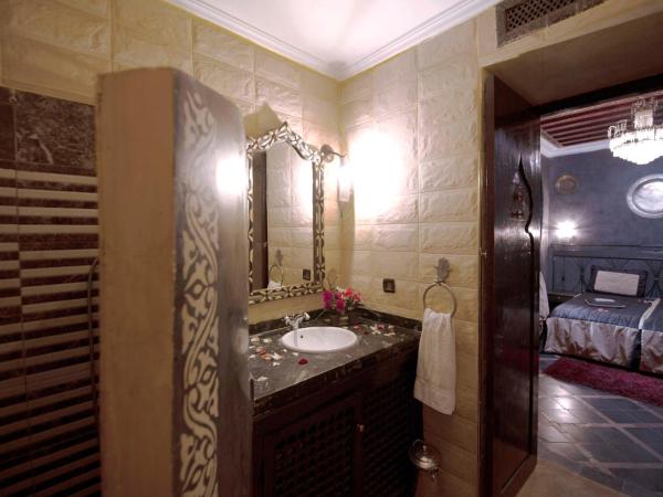 Riad Mille Et Une Nuits : photo 3 de la chambre chambre double/lits jumeaux yasmina