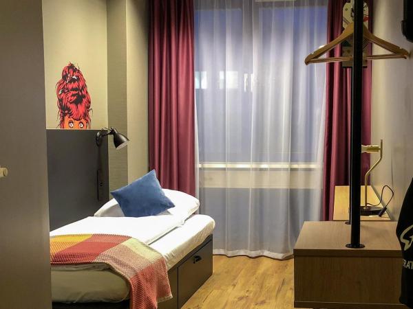 Generator Berlin Prenzlauer Berg : photo 1 de la chambre chambre simple avec salle de bains privative