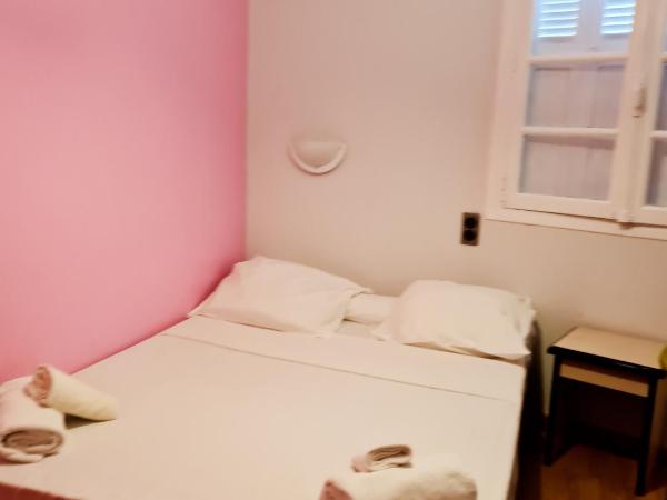 Hôtel Le Milan : photo 2 de la chambre chambre double