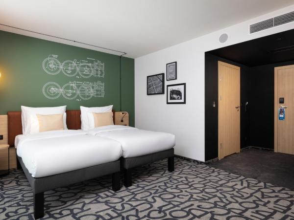 Mercure Warszawa Ursus Station : photo 4 de la chambre standard room with two zip-beds