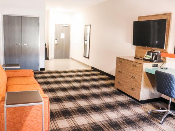 La Quinta by Wyndham Oklahoma City Airport : photo 2 de la chambre suite 1 chambre lit king-size - non-fumeurs