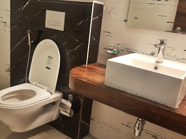 Hotel Delhi Aerocity, NH 8 : photo 8 de la chambre chambre deluxe standard avec petit-déjeuner