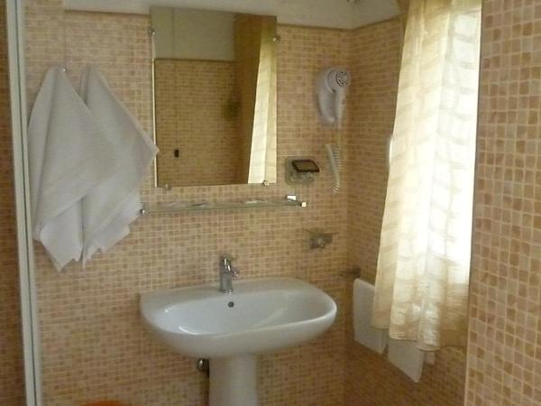 Hotel Pensione Romeo : photo 6 de la chambre chambre double ou lits jumeaux