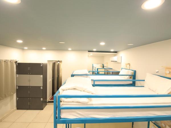 Blue Beds Hostel : photo 3 de la chambre lit simple dans dortoir mixte