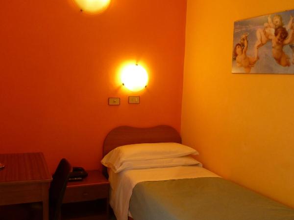 Hotel Pensione Romeo : photo 6 de la chambre chambre simple