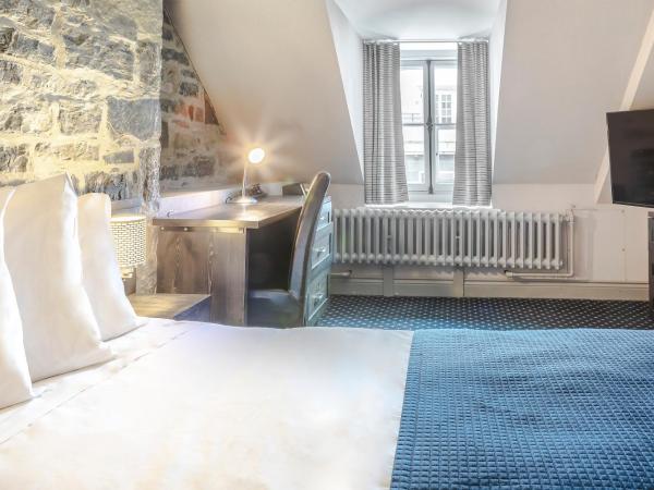 Hotel Louisbourg : photo 2 de la chambre chambre supérieure lit queen-size