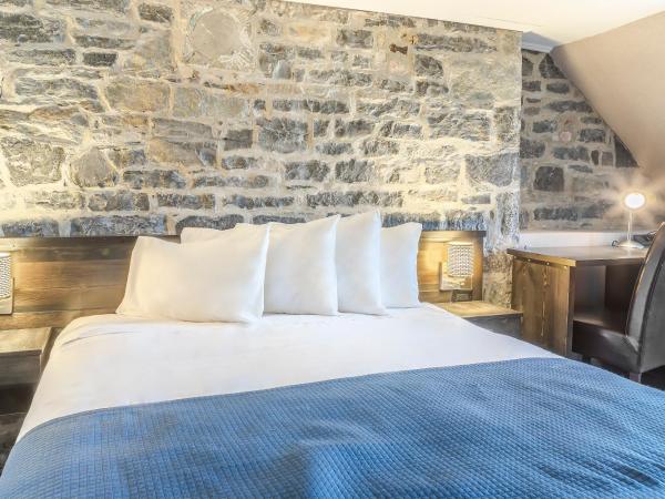 Hotel Louisbourg : photo 4 de la chambre chambre supérieure lit queen-size