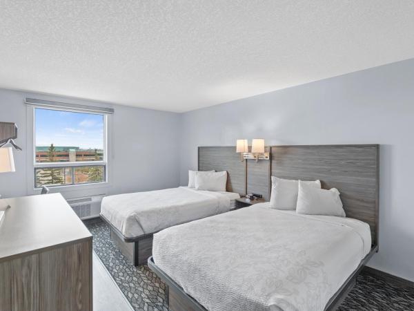 Emerald Hotel & Suites Calgary Airport : photo 2 de la chambre chambre supérieure avec 2 lits doubles - non-fumeurs
