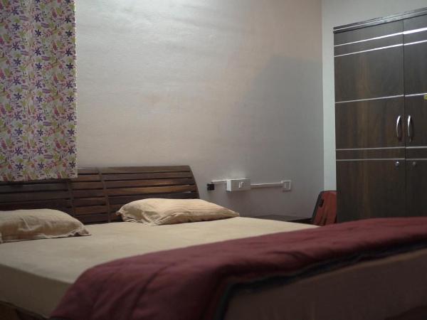 Hostel Lifespace- Garden Bungalow with Pods, CoWork & Cafe : photo 10 de la chambre chambre lit king-size deluxe