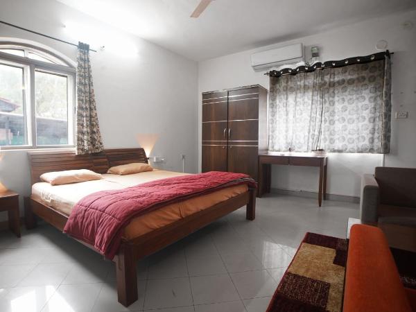 Hostel Lifespace- Garden Bungalow with Pods, CoWork & Cafe : photo 1 de la chambre chambre lit king-size deluxe