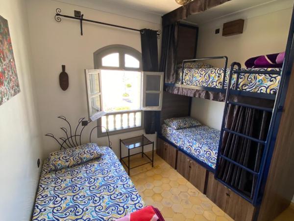 Essaouira Beach Hostel : photo 4 de la chambre chambre triple