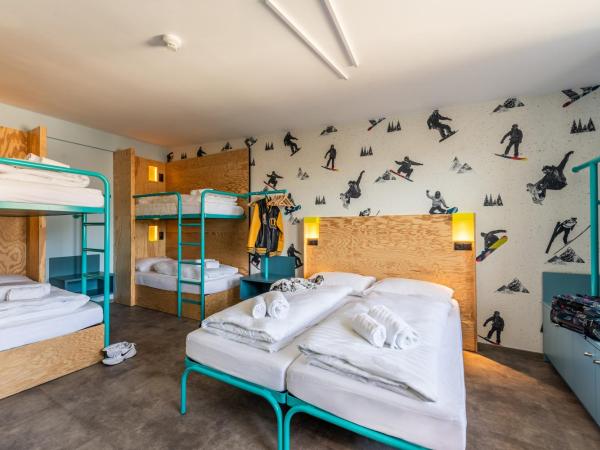 MEININGER Hotel Innsbruck Zentrum : photo 3 de la chambre chambre familiale