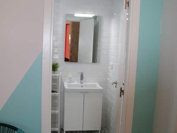 COOL LOFTS center valencia : photo 7 de la chambre chambre double avec salle de bains privative
