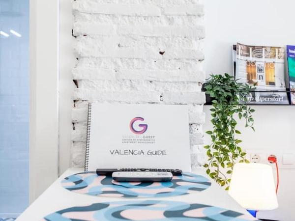 COOL LOFTS center valencia : photo 10 de la chambre chambre double avec salle de bains privative