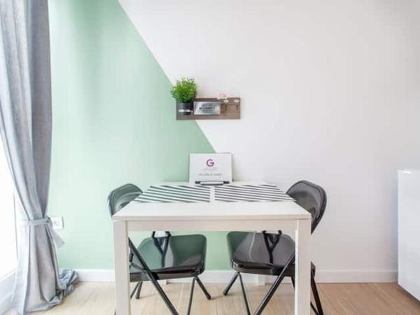 COOL LOFTS center valencia : photo 10 de la chambre chambre double avec salle de bains privative