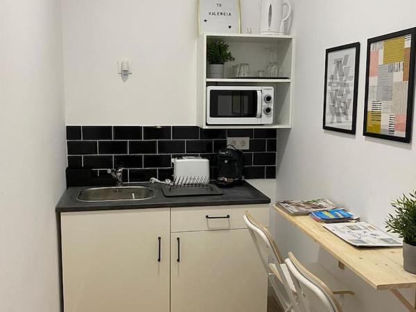 COOL LOFTS center valencia : photo 6 de la chambre chambre double avec salle de bains privative