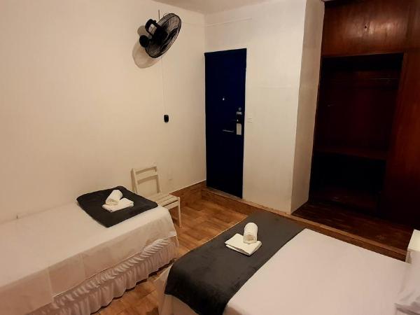 LÍAH Hostel & Suites : photo 5 de la chambre chambre triple Économique