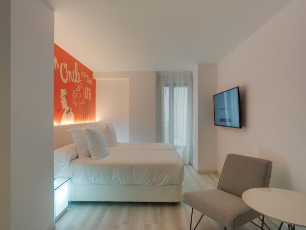 Dormirdcine Alicante : photo 3 de la chambre chambre double supérieure