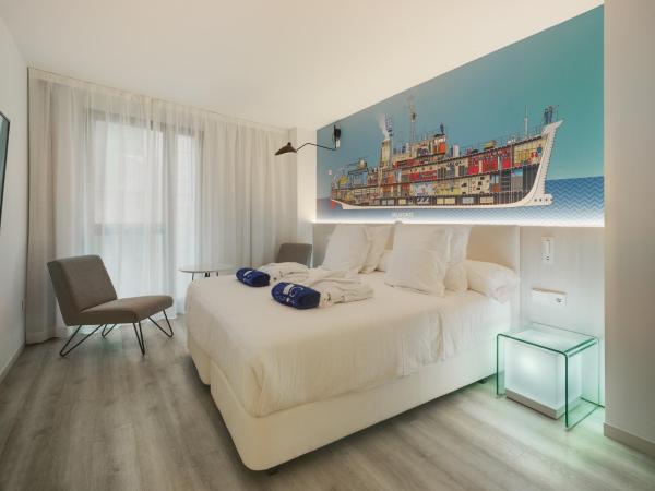 Dormirdcine Alicante : photo 6 de la chambre chambre double supérieure