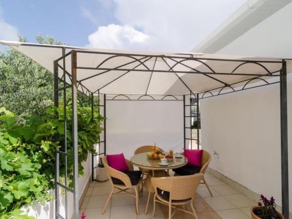 Apartment & Room Lady O : photo 1 de la chambre chambre double avec terrasse