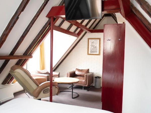 Hotel Internationaal : photo 7 de la chambre chambre double deluxe avec baignoire