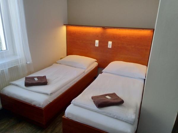 Beta Pension : photo 5 de la chambre chambre lits jumeaux