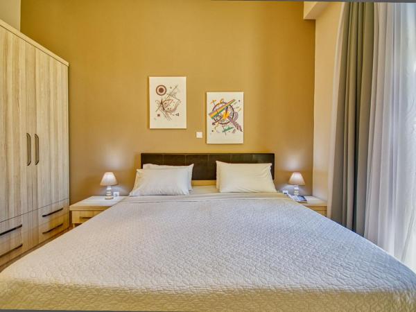 Island Boutique Hotel : photo 10 de la chambre appartement avec vue partielle sur mer 