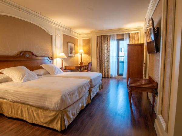 Hotel Sevilla Center : photo 2 de la chambre hébergement club de luxe