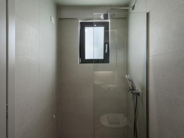 Arkadi Hotel : photo 4 de la chambre chambre double supérieure - vue sur ville - Étage supérieur