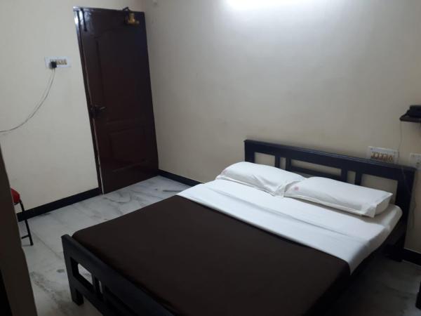 Rmc travellers inn : photo 1 de la chambre chambre double standard