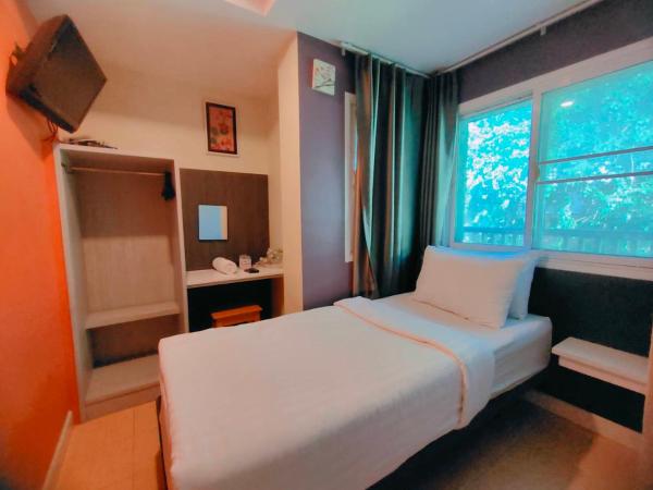 BBHouse Phra Athit : photo 1 de la chambre chambre simple