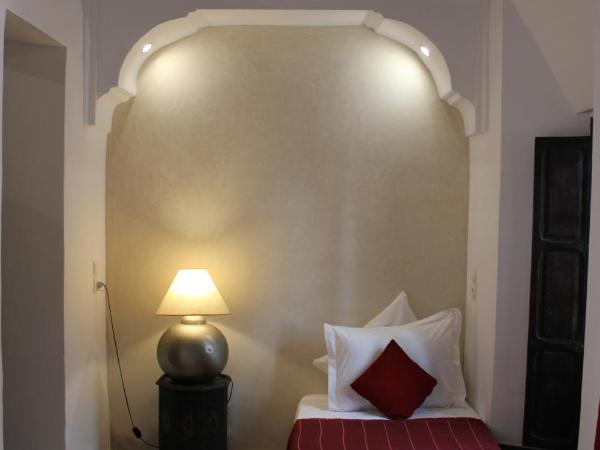 Riad Jnan El Cadi : photo 2 de la chambre chambre familiale avec salle de bains privative