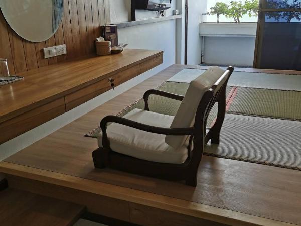 BaanBusarin Hotel : photo 4 de la chambre chambre double ou lits jumeaux deluxe avec balcon