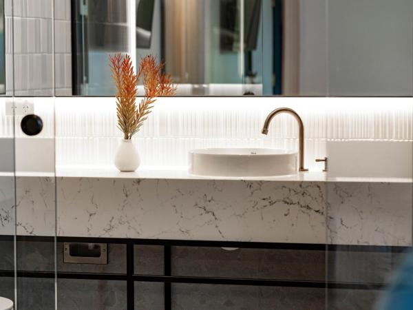 The General Gordon : photo 5 de la chambre chambre lit queen-size avec balcon