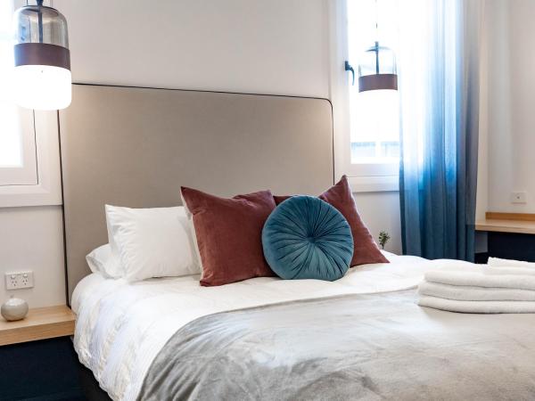 The General Gordon : photo 3 de la chambre chambre lit queen-size avec balcon