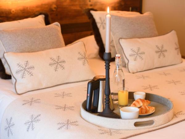 Hôtel Neste de Jade : photo 2 de la chambre chambre quadruple avec terrasse