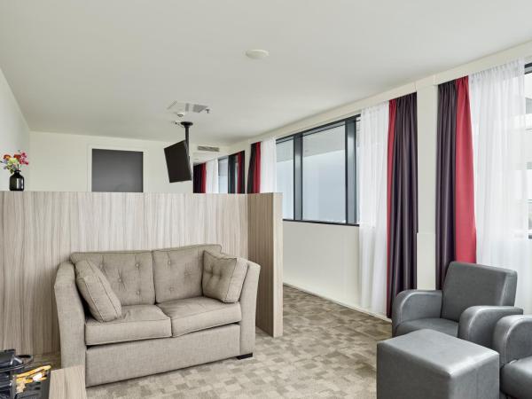 Fletcher Hotel-Restaurant Wings-Rotterdam : photo 4 de la chambre chambre double deluxe avec balcon
