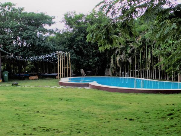 Aranyagiri Countryside Resort, Near Pune : photo 5 de la chambre country cottage with pool view