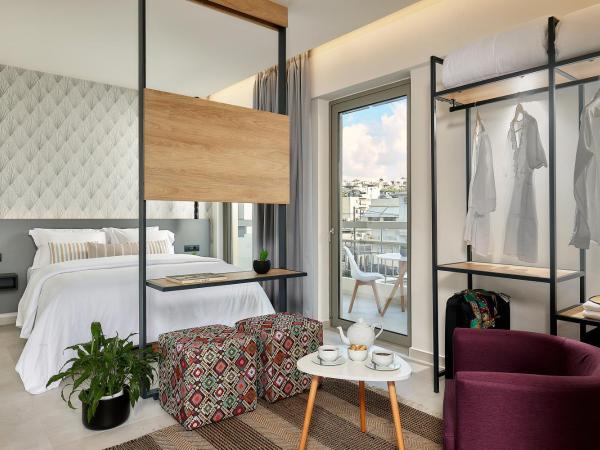 Stay 365 Heraklion Apart Hotel : photo 1 de la chambre chambre standard lit queen-size