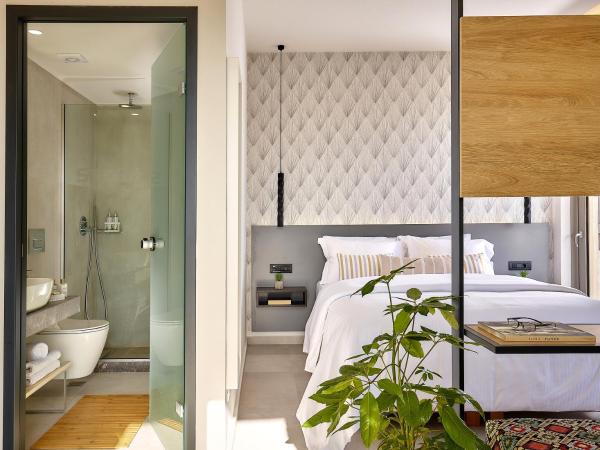 Stay 365 Heraklion Apart Hotel : photo 4 de la chambre chambre standard lit queen-size