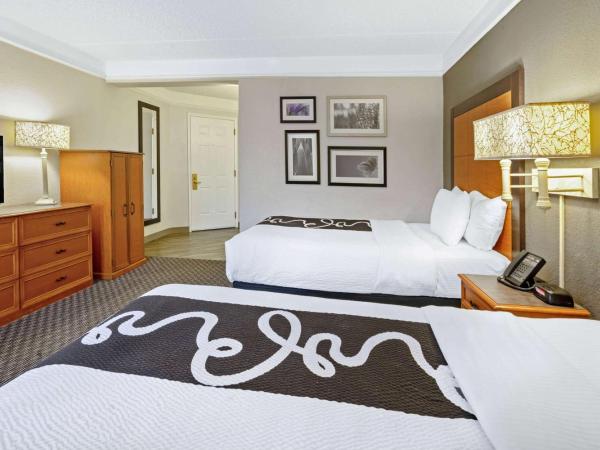 La Quinta by Wyndham Houston West Park 10 : photo 5 de la chambre chambre double avec 2 lits doubles